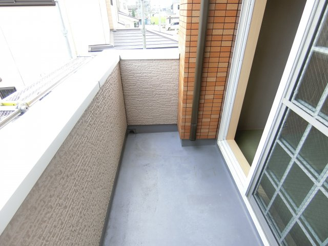 エン・フィールド大饗のバルコニー