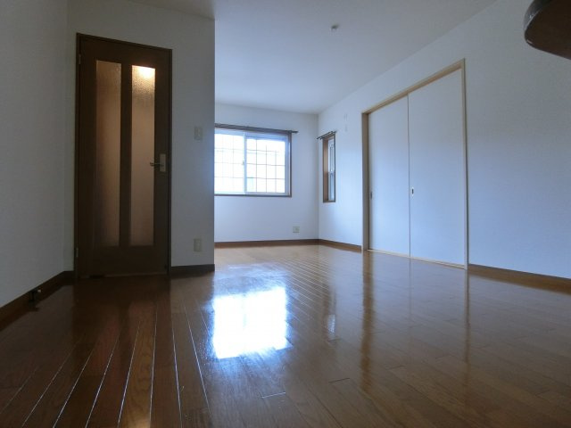 エン・フィールド大饗の内装