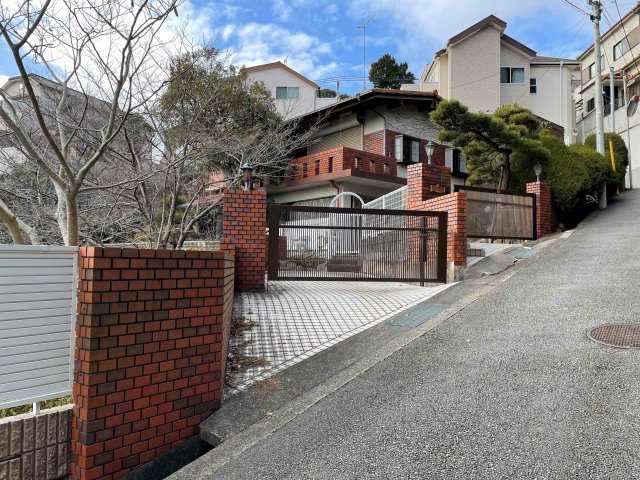 神戸市北区鈴蘭台南町1丁目　古家付土地の外観