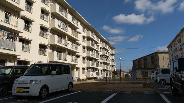 神陵台厚生年金4号棟　５Fの外観|きれいな外観です