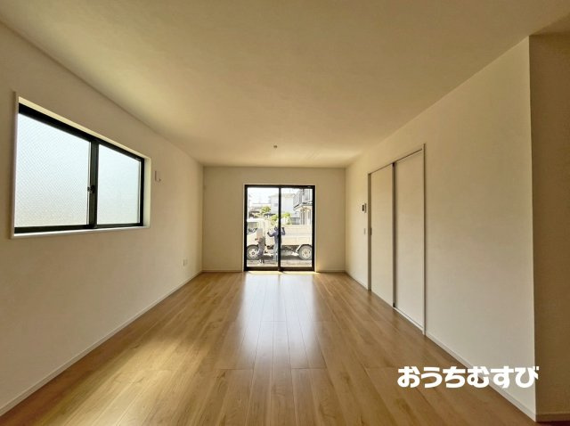 春日井市妙慶町1期(全2棟)2号棟の居間・リビング