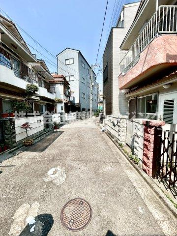 野里1丁目貸家のエントランス