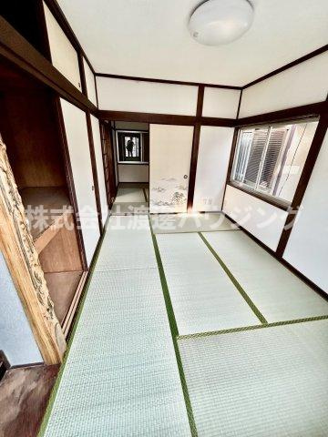 野里1丁目貸家の寝室