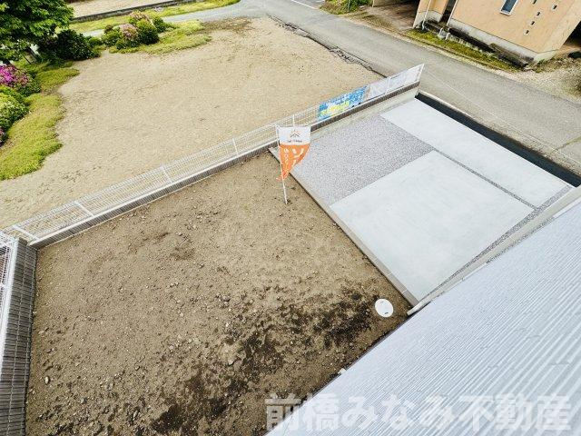 北群馬郡吉岡町大久保第8　３号棟(全４棟)　リーブルガーデン　新築建売分譲の駐車場|駐車場に車を止められます