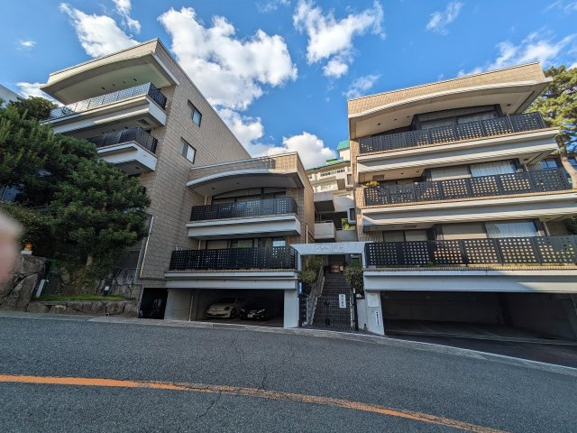 ラフィーヌ芦屋の外観|外観もきれいです