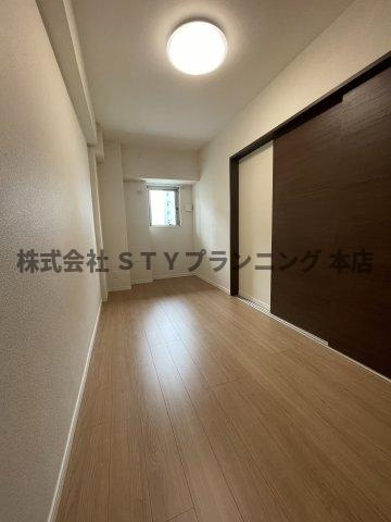 仲介手数料０円！グランルクレ新栄ウエストの洋室