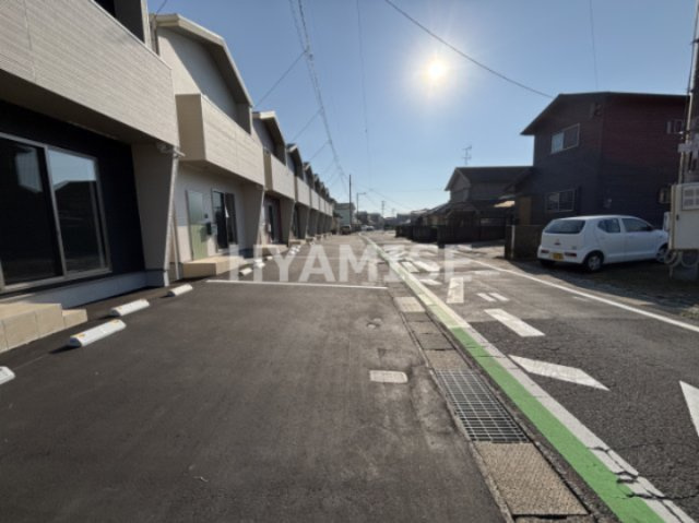 エルモーサ　セスタの駐車場