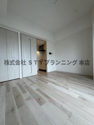 仲介手数料０円！S-RESIDENCE浄心Eastの居間・リビング