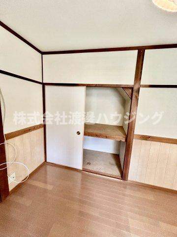 曽根西町尾崎貸家の収納