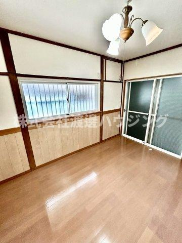 曽根西町尾崎貸家の内装