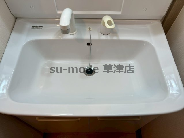 【洗面所】 | メゾンドール瀬田公園都市1番館 | スペースが確保できる洗面所です