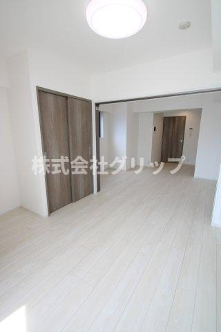 ミライズ横濱桜木町レジデンスの居間・リビング