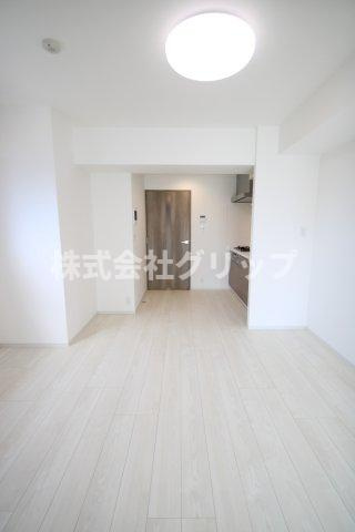 ミライズ横濱桜木町レジデンスの居間・リビング