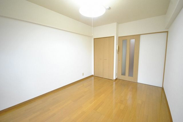 グランヴィラージュの居間・リビング