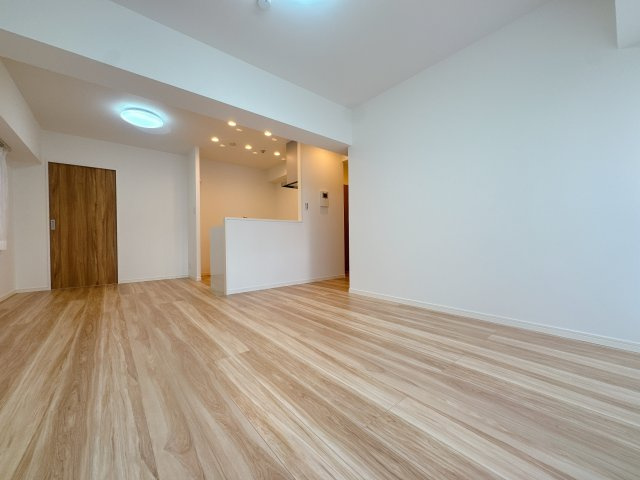 【居間・リビング】 | ライオンズマンション西公園第六☆仲介手数料無料☆