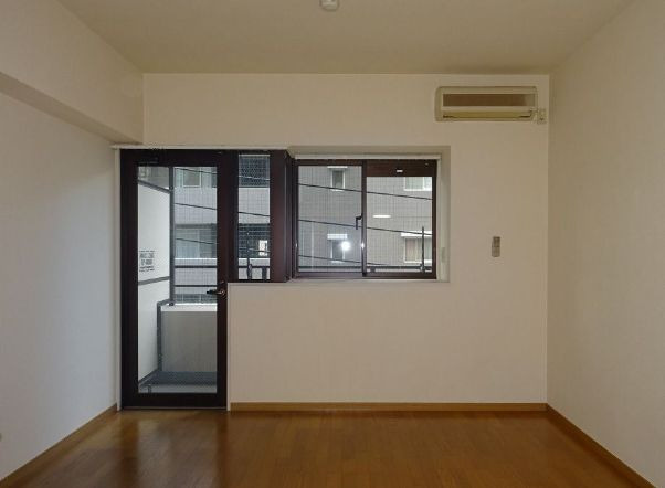 パークアヴェニュー22の居間・リビング