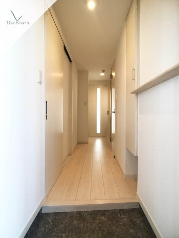 Forest福岡県庁前の玄関