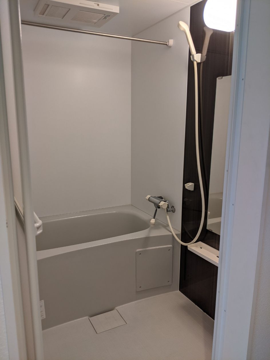 メゾンクラッセユニバ通りの浴室