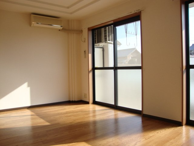 エクセルフジの内装|リビング