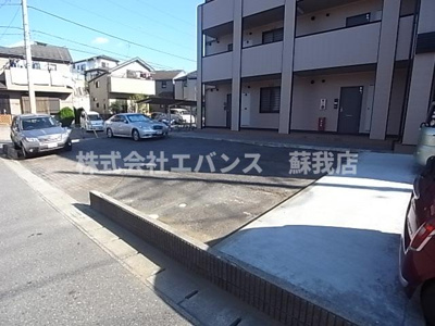 【駐車場】 | パナタウン白旗Ⅰ | 車をお持ちの方に嬉しい駐車場付きの物件です