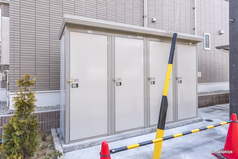 ストロベリー フィールズの外観|物置