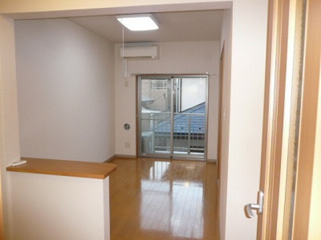 モヌメントＴＹの居間・リビング