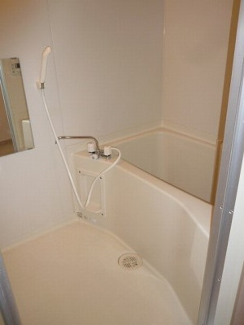 モヌメントＴＹの浴室