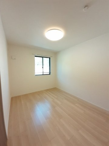 クローバーティアラ　Ｂのその他