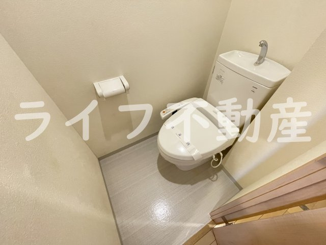 グランシス高井田のトイレ|シンプルで使いやすいトイレです