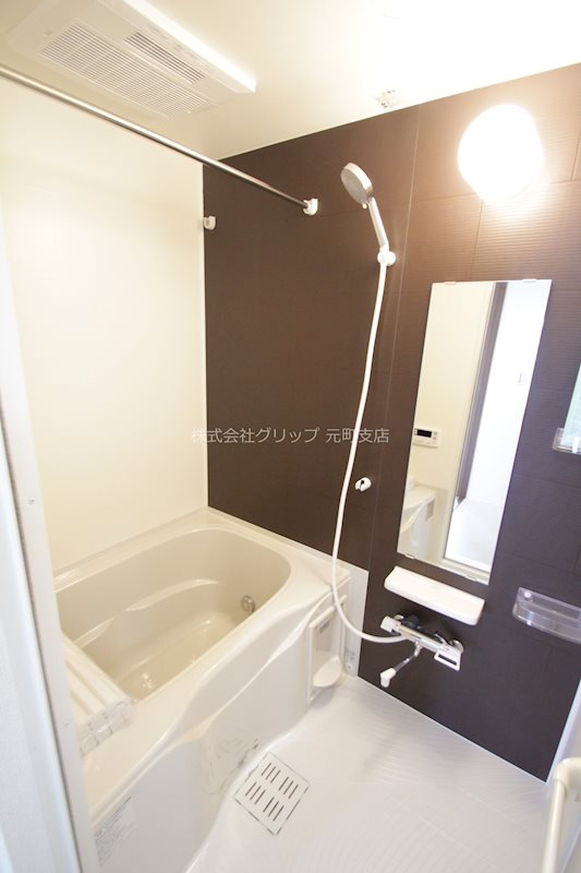 b'CASA Yokohama Yoshinochoの浴室