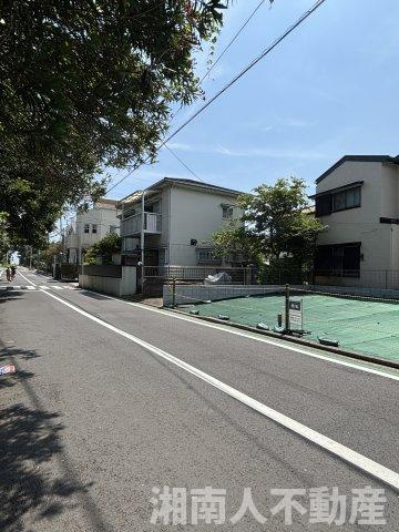 茅ヶ崎市東海岸南６丁目　売地の前面道路含む現地写真|前面道路含む現地写真です