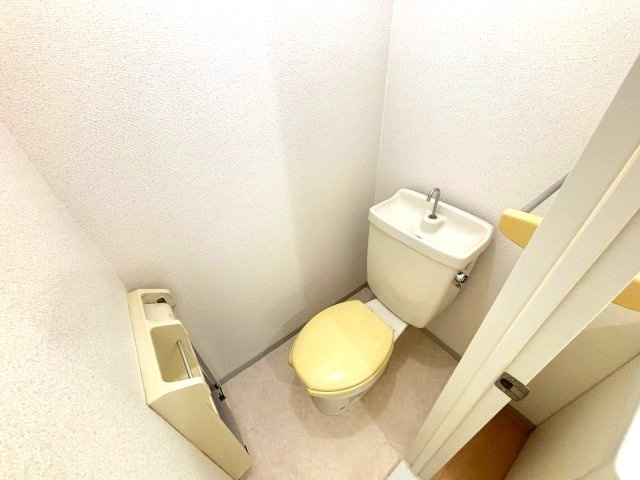 ディアコート小金台C棟のトイレ