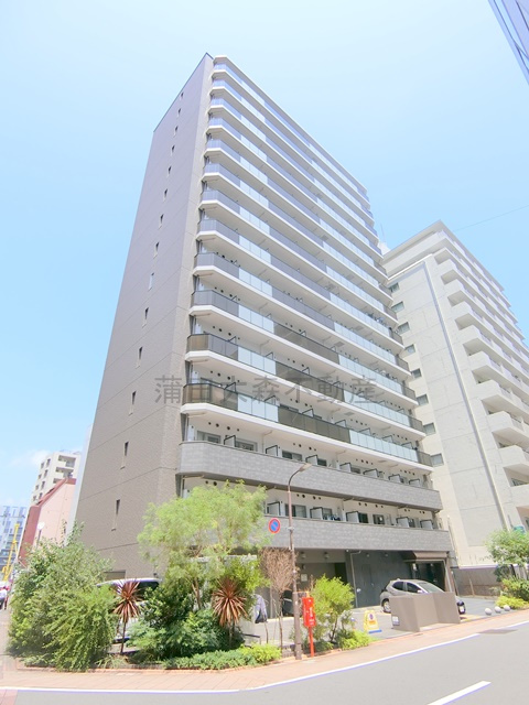 デュオステージ蒲田の外観|2019年9月築　RC鉄筋コンクリート造地上15階建て総戸数126戸の分譲賃貸マンション
東京都大田区蒲田5丁目　JR京浜東北線蒲田駅徒歩4分、京浜急行本線京急蒲田駅徒歩11分