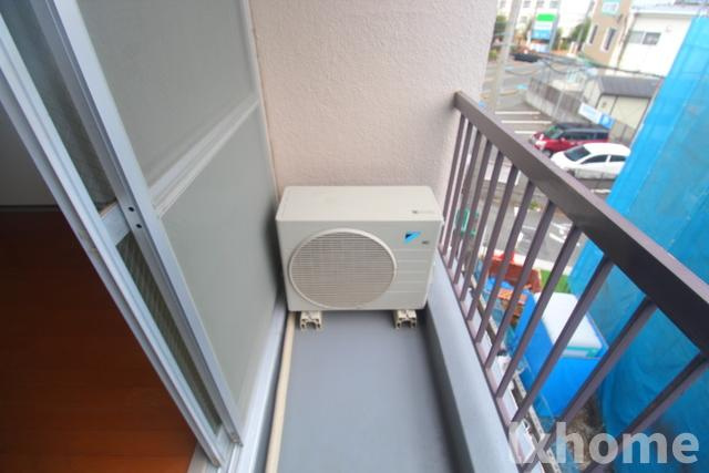 マンション清涼のバルコニー|お洗濯にも便利なバルコニー付き