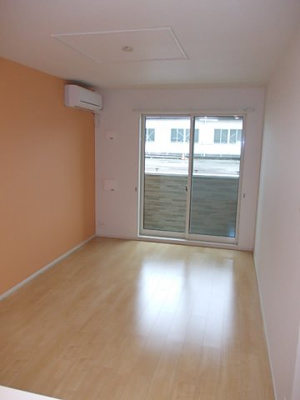 【居間・リビング】 | ラフレシールⅡ | ゆったりとした居間です