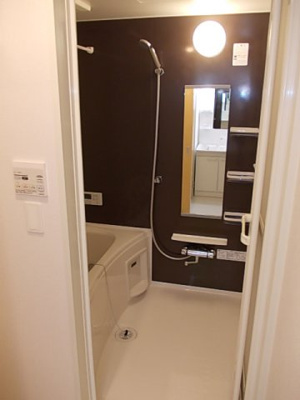 【浴室】 | ラフレシールⅡ | 日々の暮らしに欠かせないお風呂です