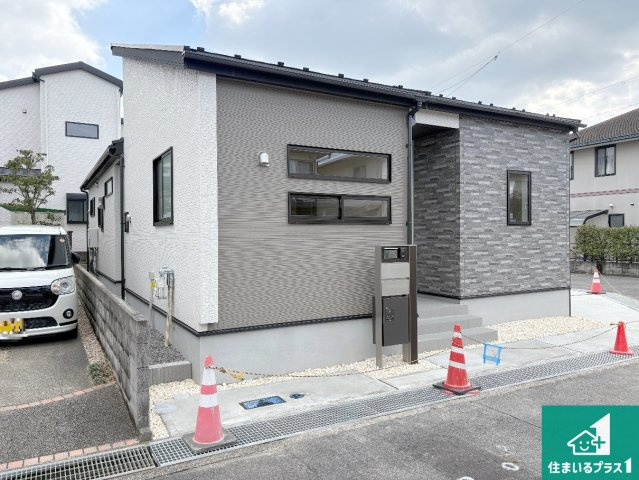 守山市水保町　新築一戸建ての外観|お客様に長く安心して住んでいだだける事にこだわった家づくり！住んでからのアフターサービスにもしっかりと取り組んでいます！