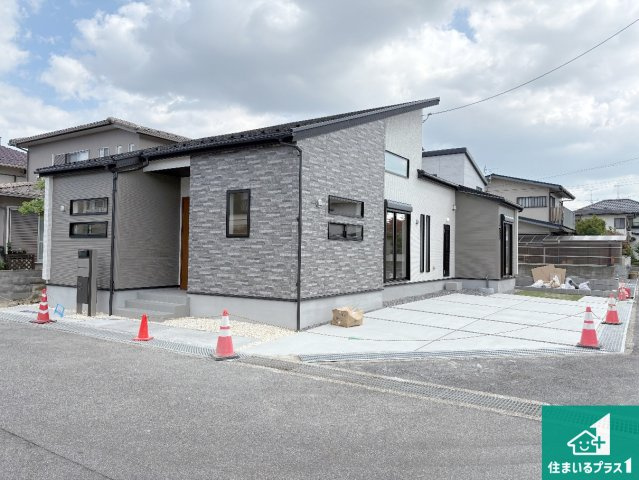 守山市水保町　新築一戸建ての外観|安心の10年保証！外観を美しく保ち、雨水で汚れを落とします！気になることがありましたら、お気軽にお問い合わせください！