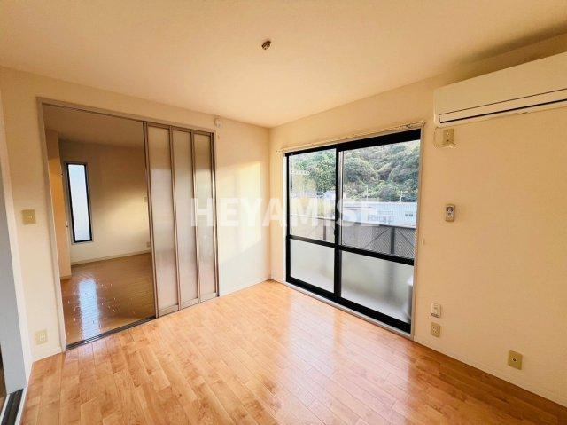 ラフォーレ平木場の洋室