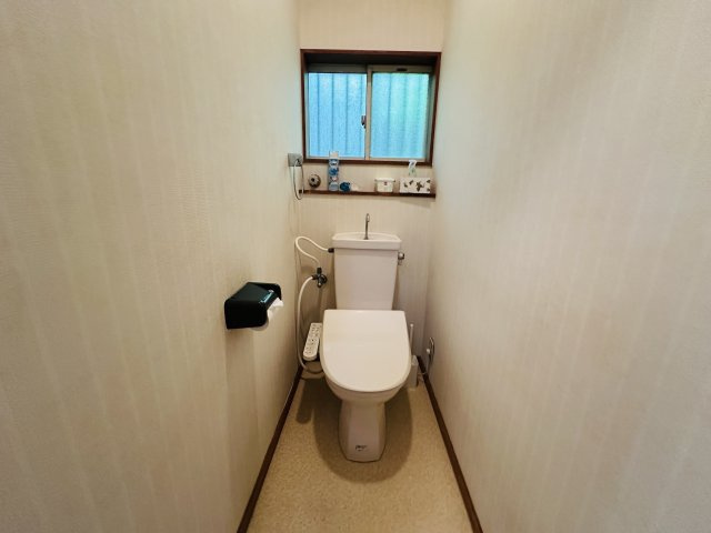 【商談中】南軽井沢 南平台エリア 中古戸建のトイレ