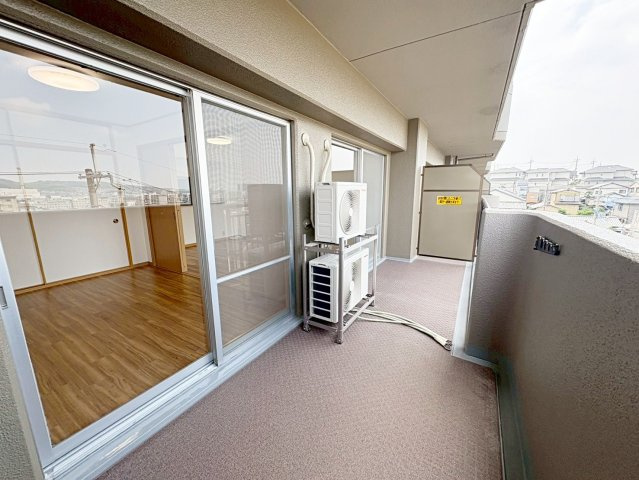 ルネ伏見東のバルコニー