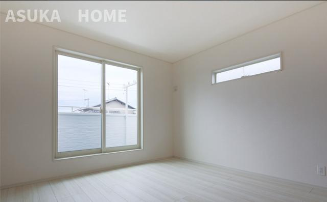 旭区上川井町　新築戸建の洋室|施工例