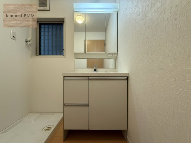 大阪市東成区深江南3丁目の独立洗面台