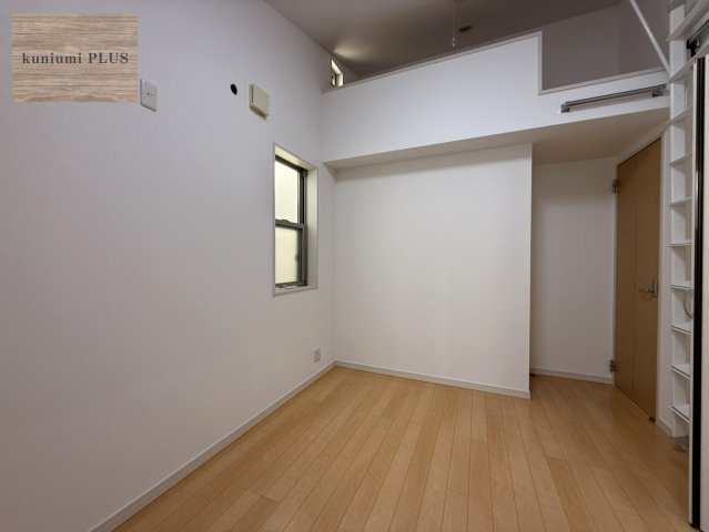 大阪市東成区深江南3丁目の洋室