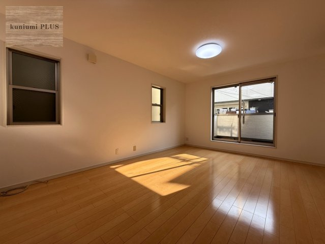 大阪市東成区深江南3丁目の居間・リビング