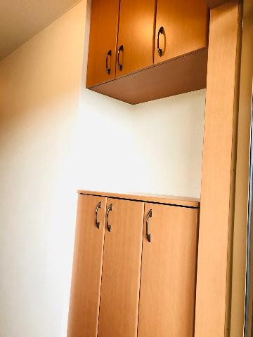 ハイツルーエンの玄関