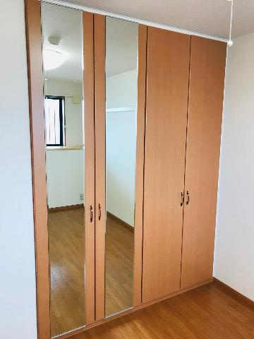 ハイツルーエンの収納