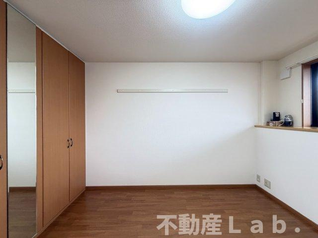 ハイツルーエンの洋室