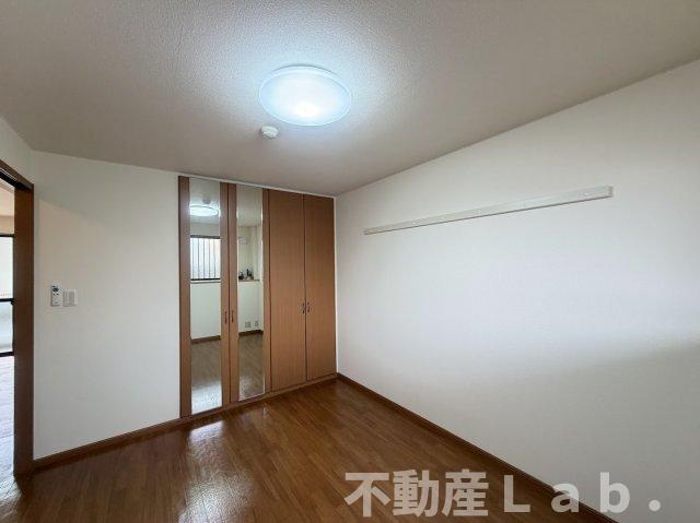 ハイツルーエンの洋室