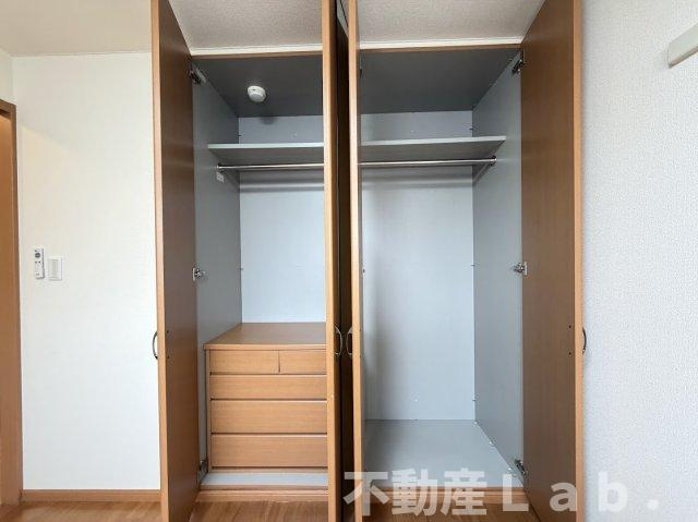 ハイツルーエンの収納